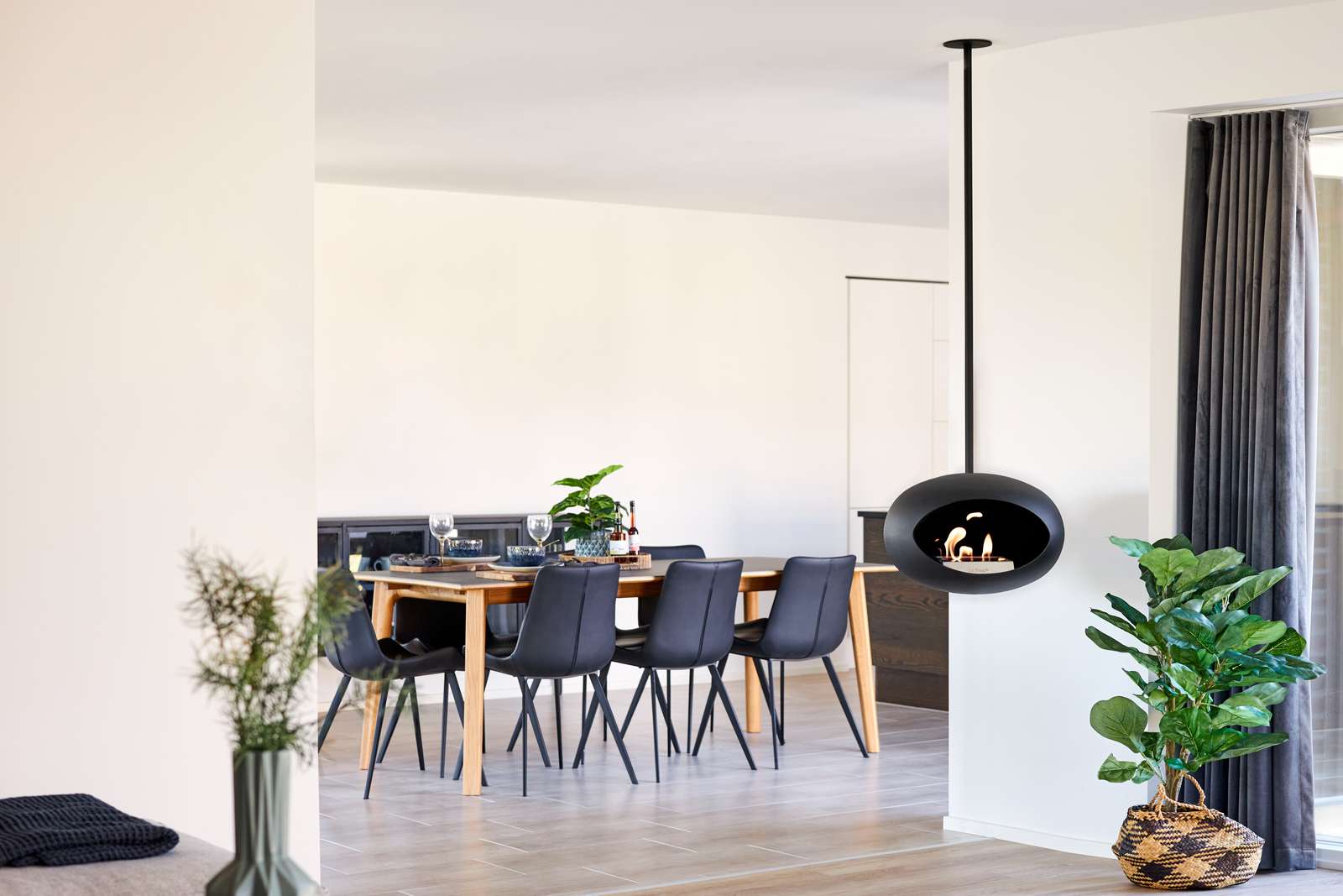 Hanging Bioethanol Fireplace Le Feu Dome Sky - Black
