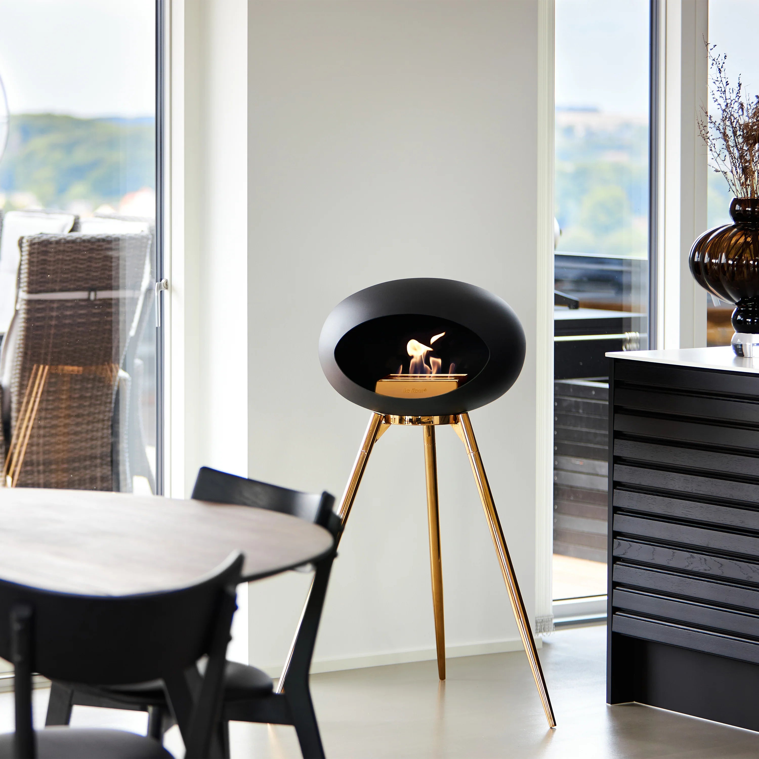 Freestanding Bioethanol Fireplace Le Feu Dome Ground - Black
