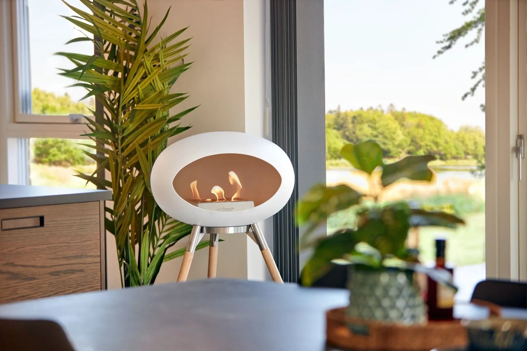 Freestanding Bioethanol Fireplace Le Feu Dome Ground High - White