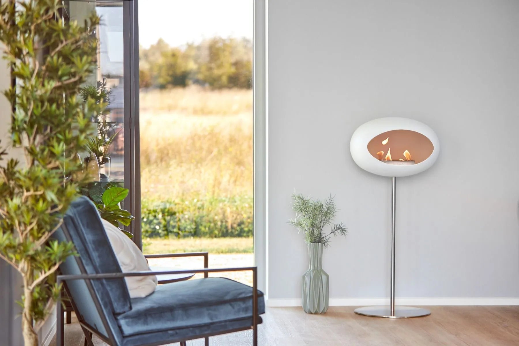 Freestanding Bioethanol Fireplace Le Feu Dome Ground High Steel - White