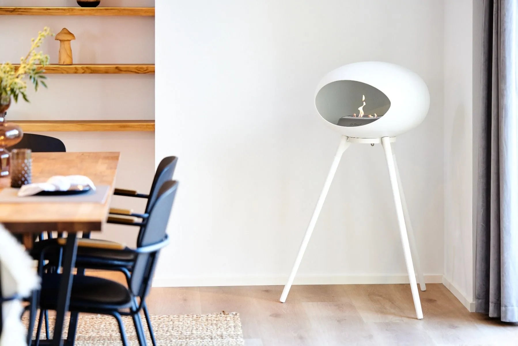 Freestanding Bioethanol Fireplace Le Feu Dome Ground High - White