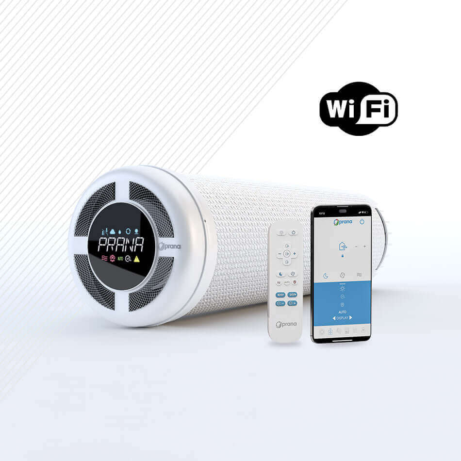 Recuperator PRANA 210C ERP PRO heat recovery ventilator with remote control and smartphone app for efficient ventilation.