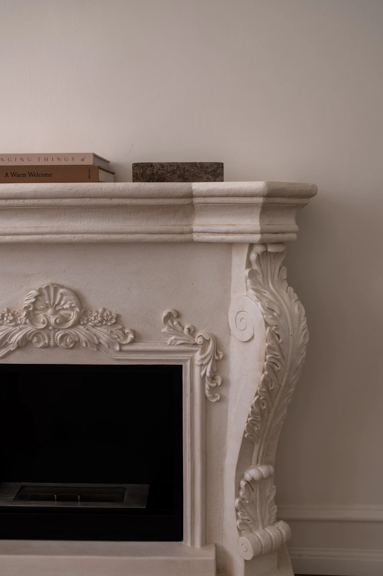 Ymir - Freestanding Bioethanol Fireplace