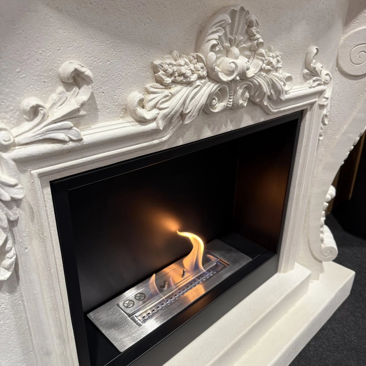 Ymir - Freestanding Bioethanol Fireplace